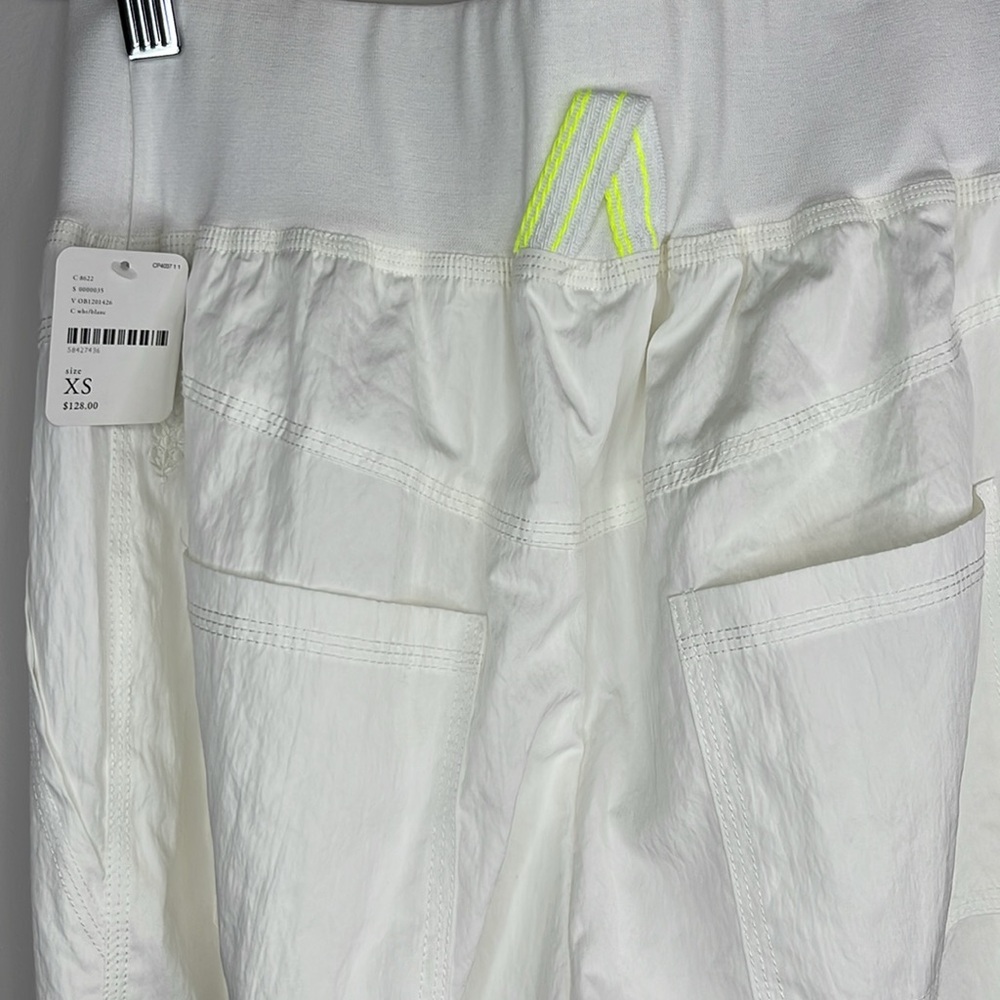 FP Movement NWT On the Road Pants White Size XS - Picture 9 of 9